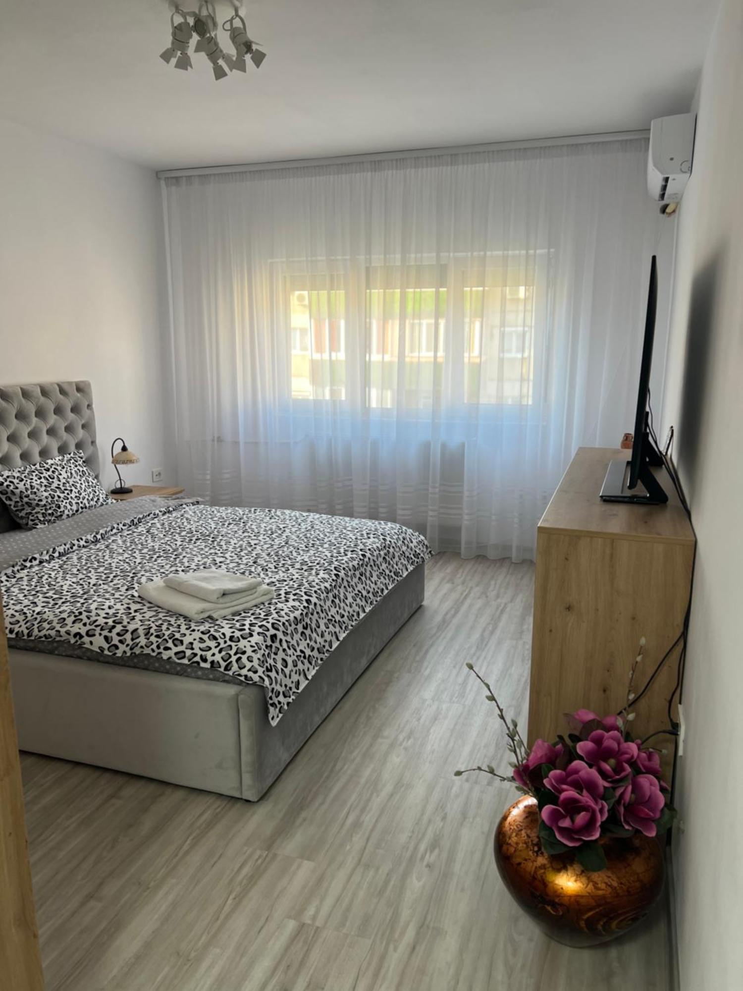 Apartament Tudor Oradea Zewnętrze zdjęcie